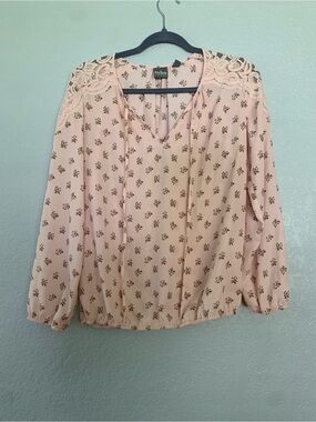 New York & Company Blush Pink Floral Lace-Shoulder V-Neck Blouse